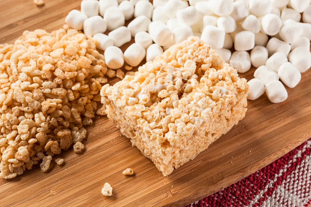 Homemade Marshmallow Crispy Rice Treat in bar form