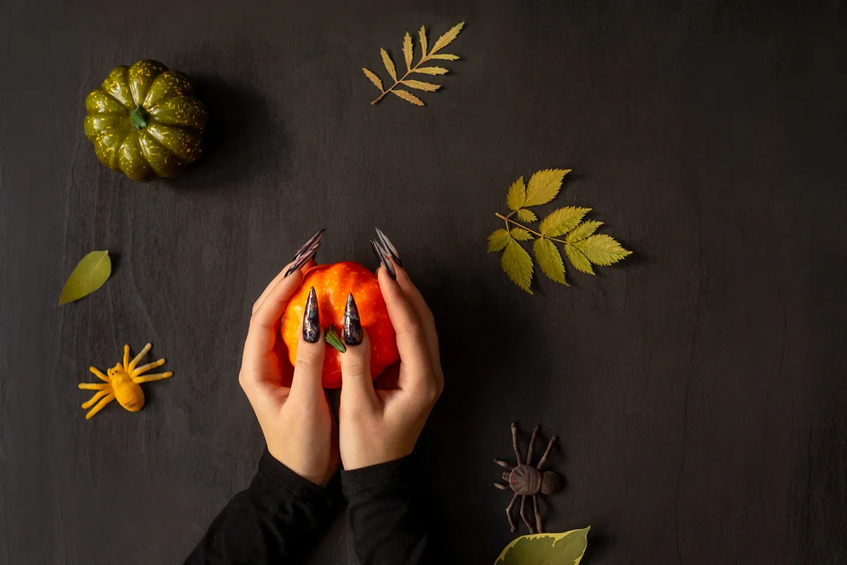 Halloween Nail Art Design