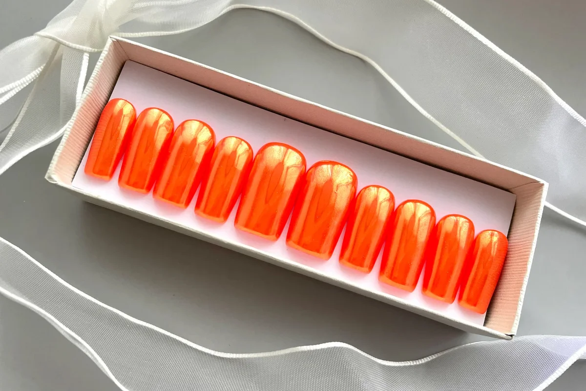 Neon orange press on nails