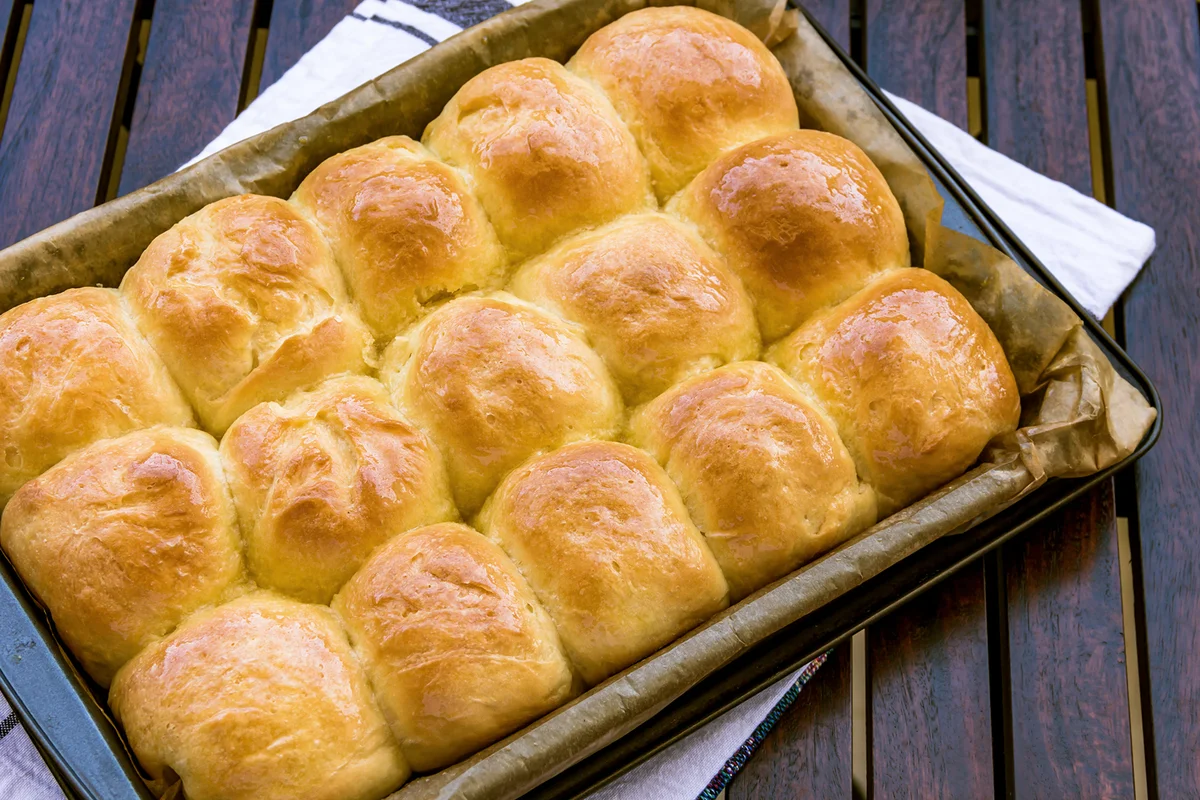 Fresh and homemade dinner rolls