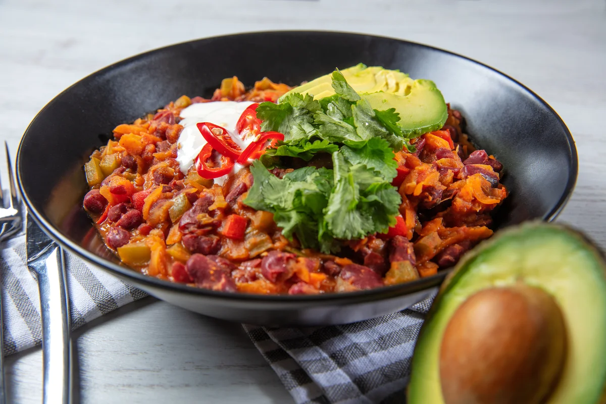 Pulled pork chilli with avocado