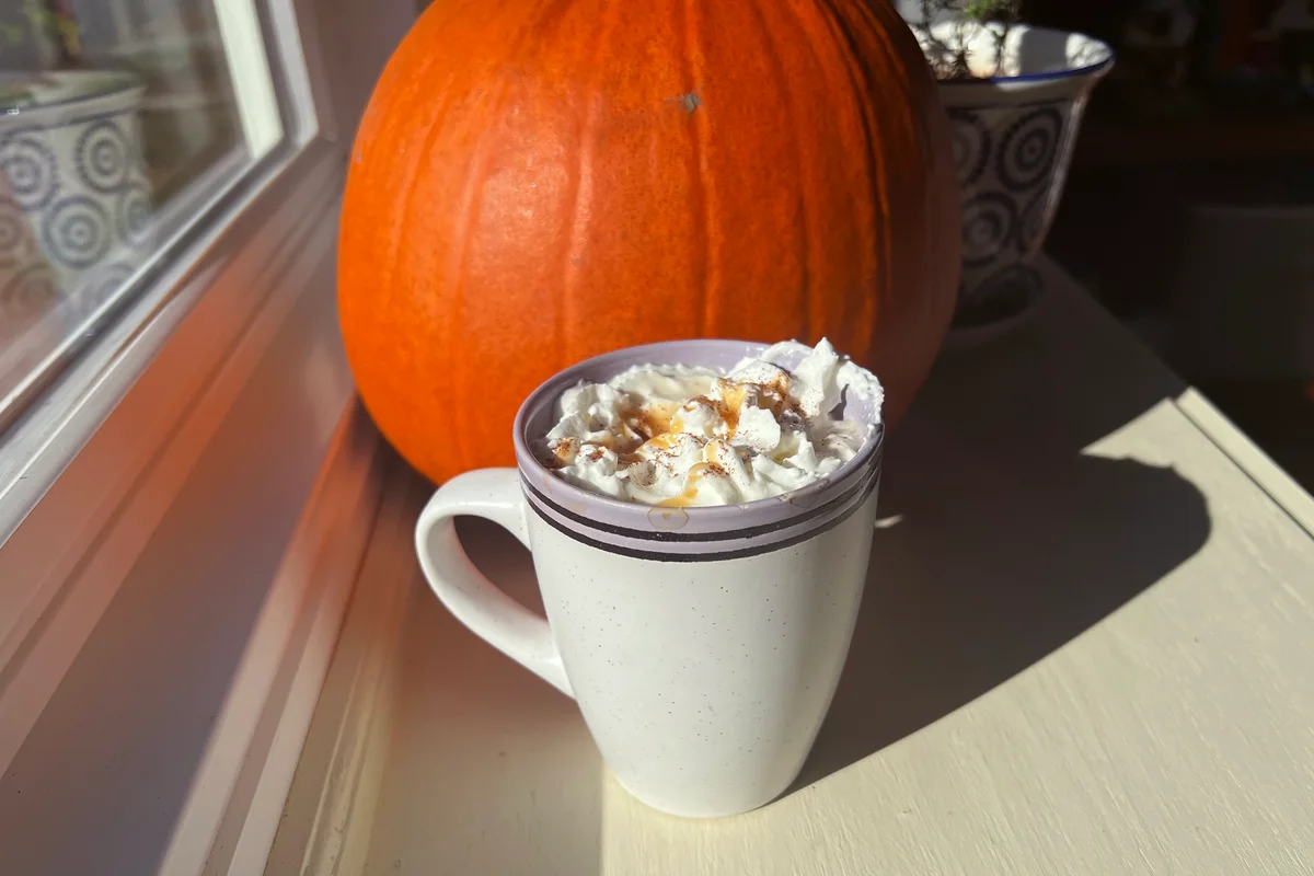 Caramel Apple Starbucks Dupe