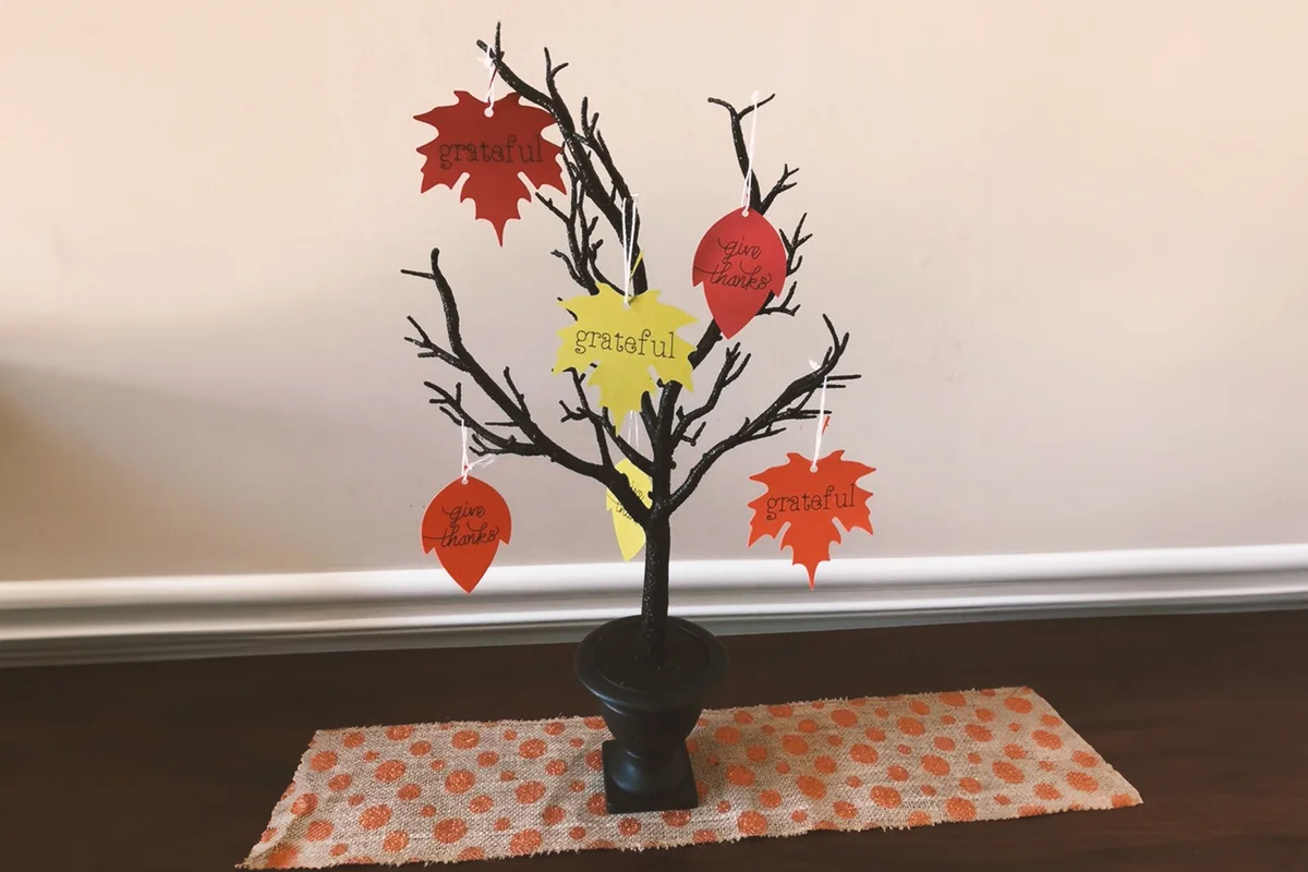 Thanksgiving thankful tree leaf tags