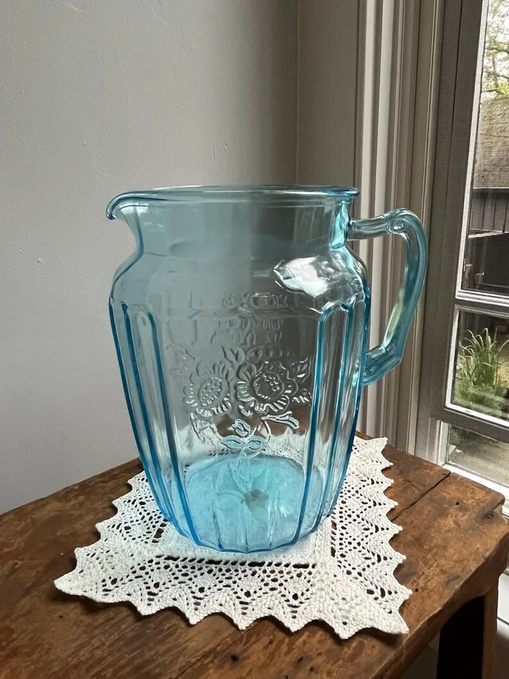 Beautiful, Vintage Hocking Glass Company, Mayfair