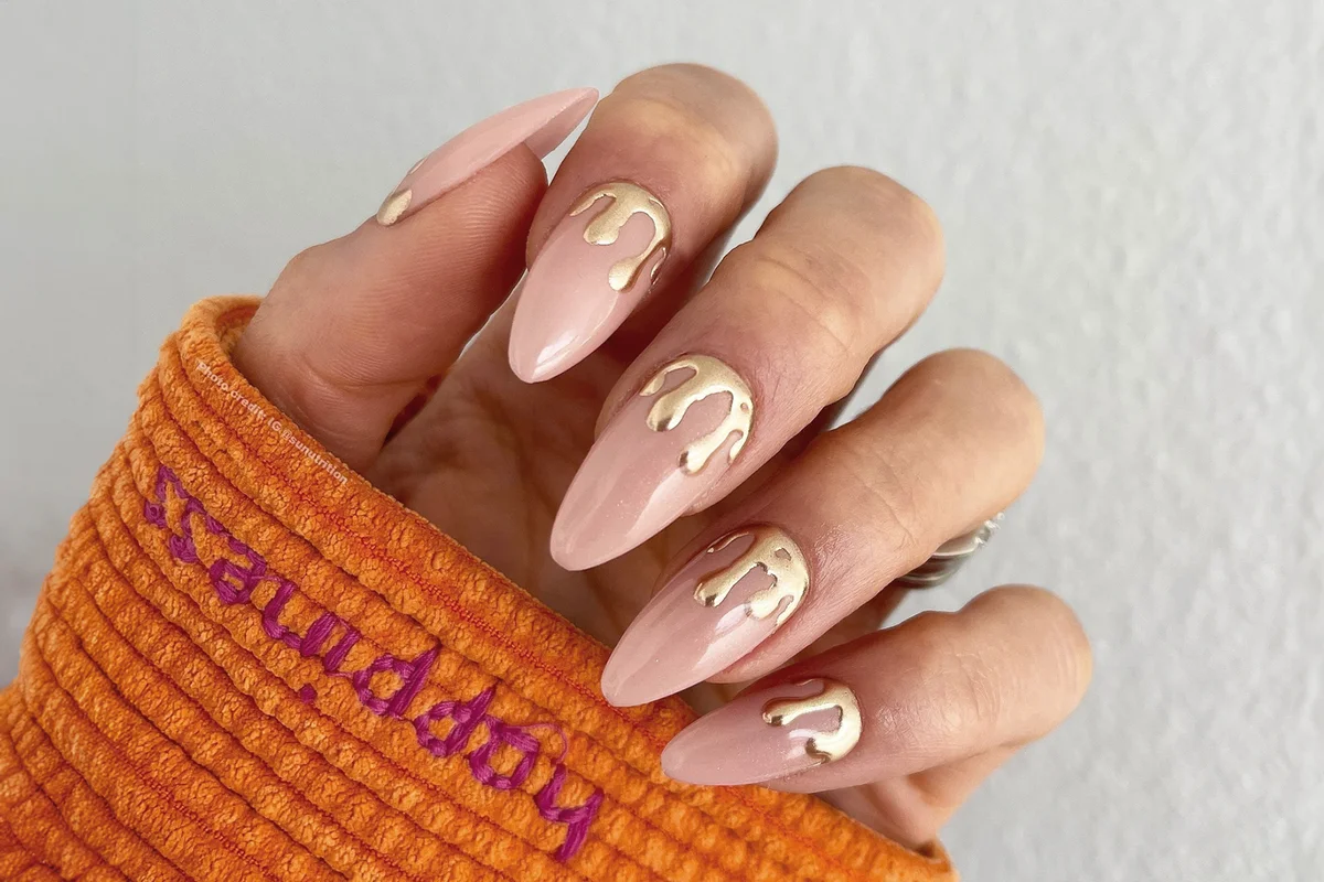 Drip-Drip Gold Drip Detail Press On Nails