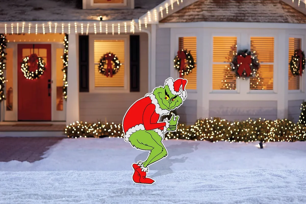 The Grinch Sneaky Stealing Lights Outdoor Christmas Yard