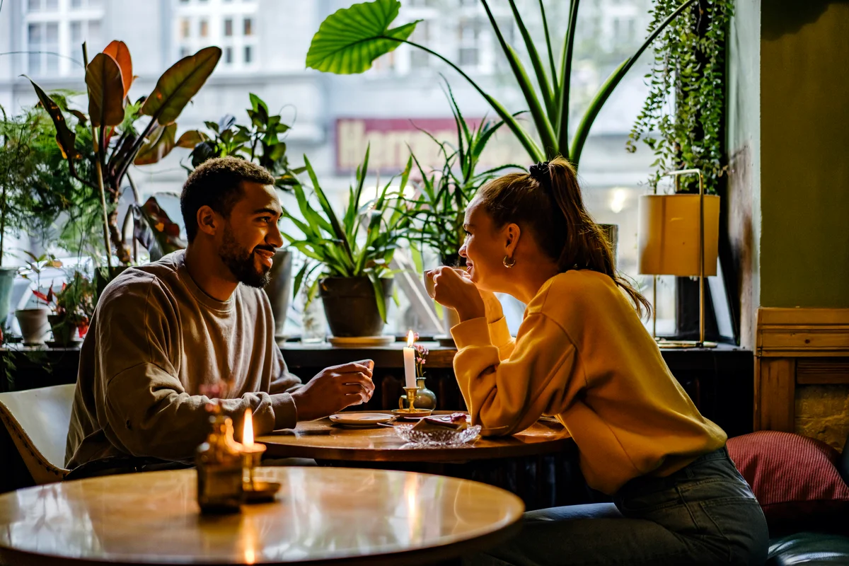 couple on a date in a cafe