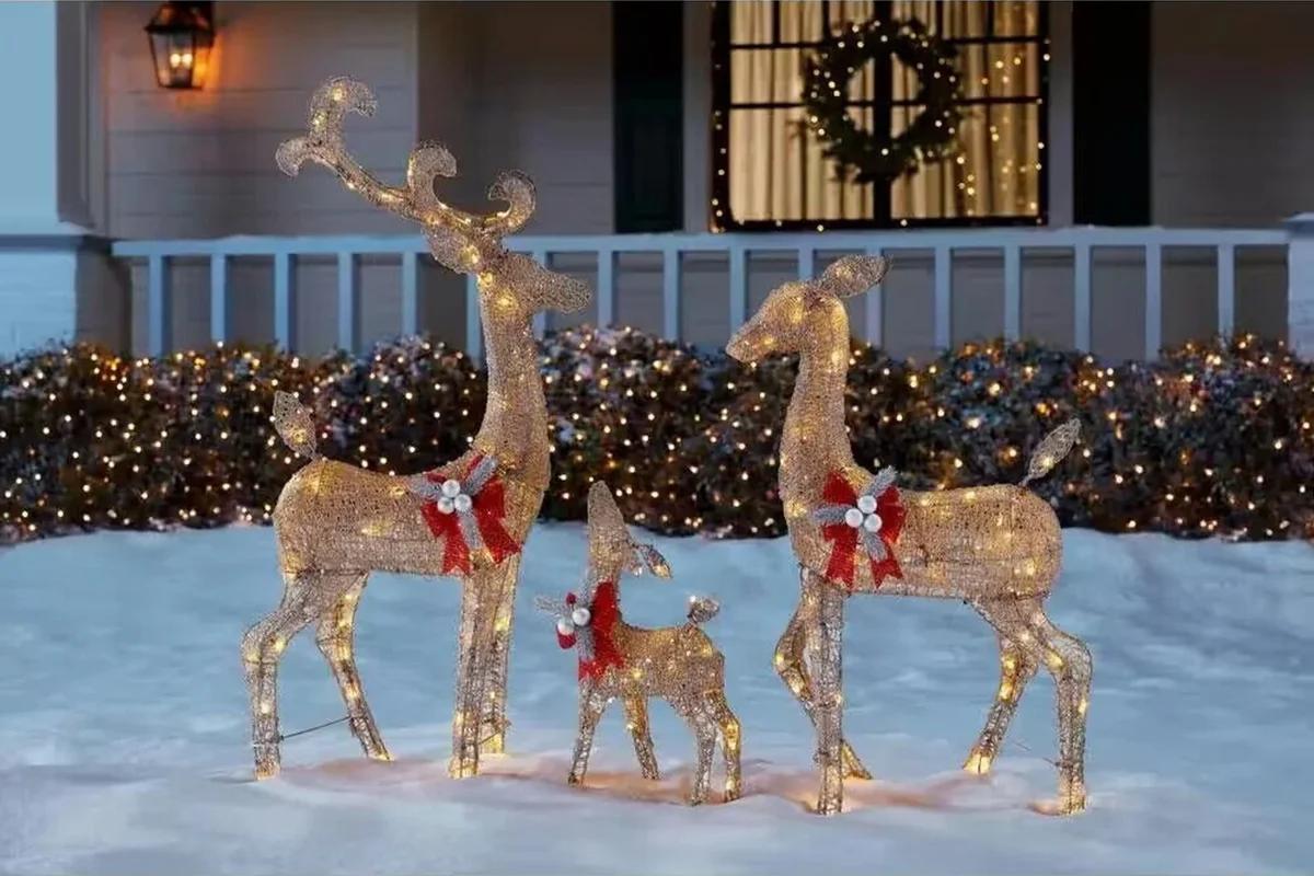 outdoor Christmas Reindeer Family