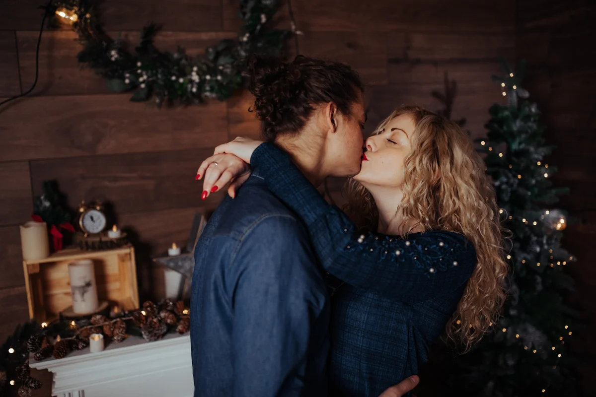 midnight kiss