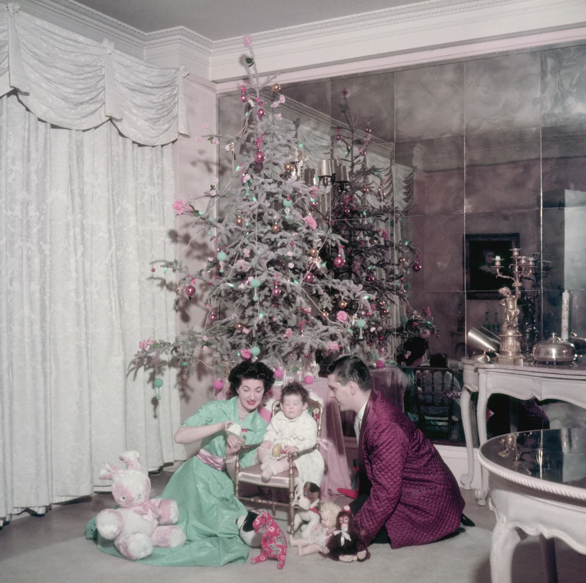 Family celebrating christmas | Getty Editorial