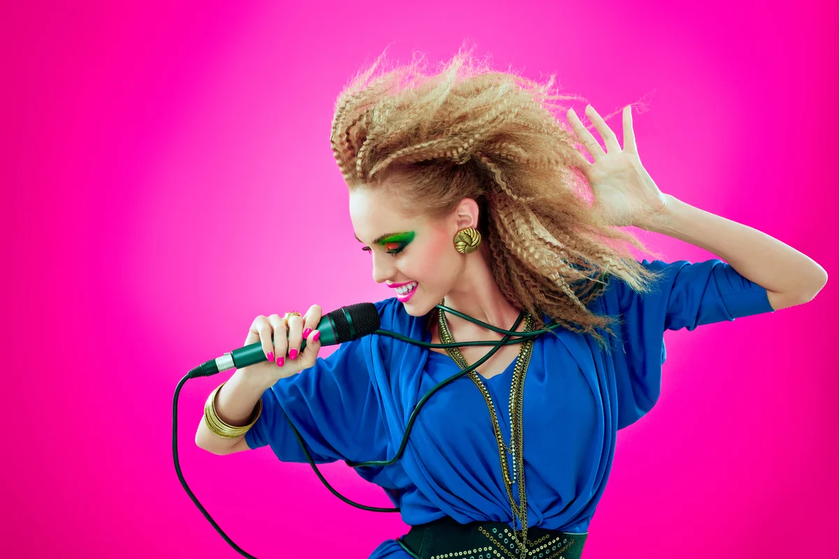 80s hairstyle