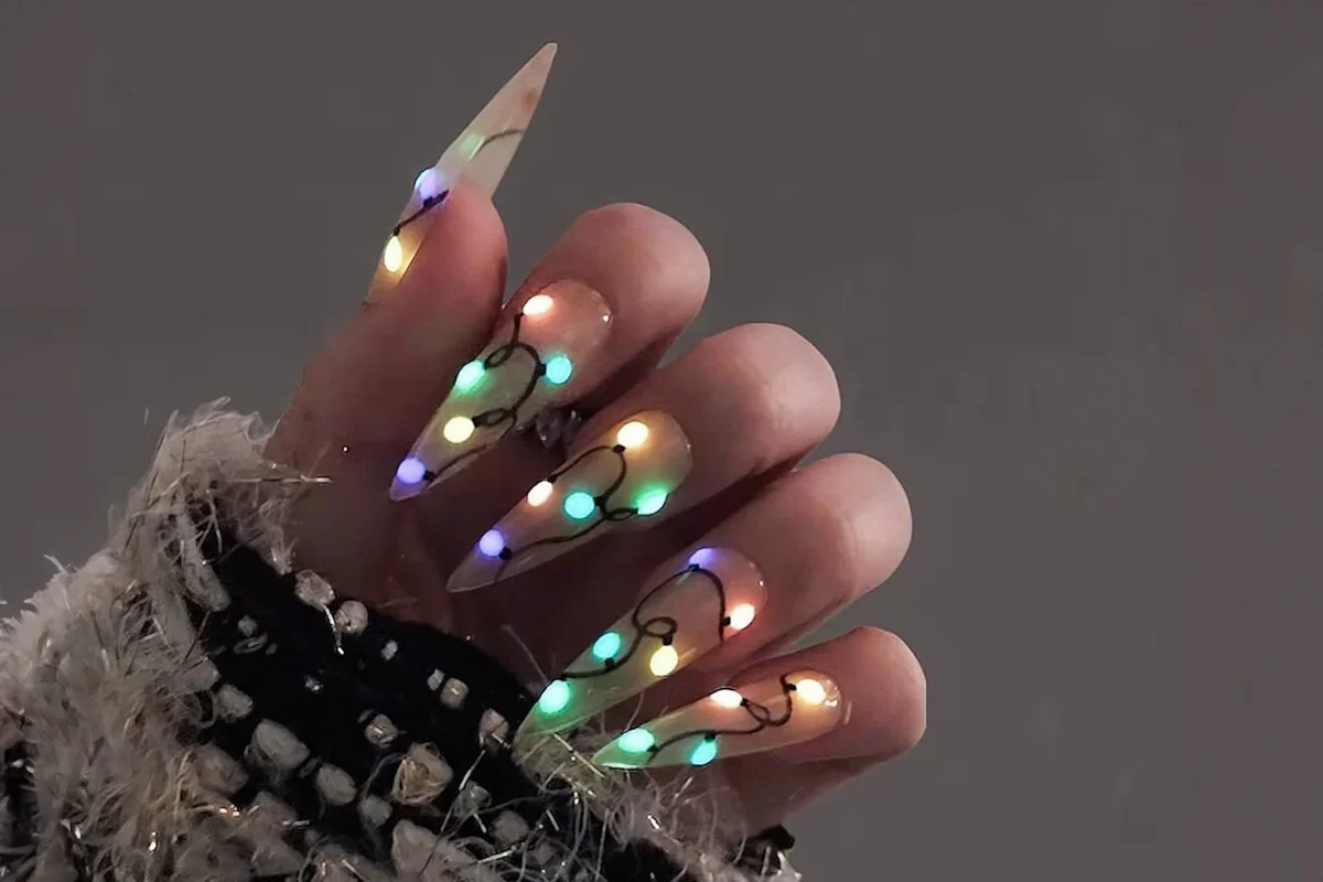 Colorful Lights Glow-In-The-Dark Christmas Long Stiletto Press On Nail