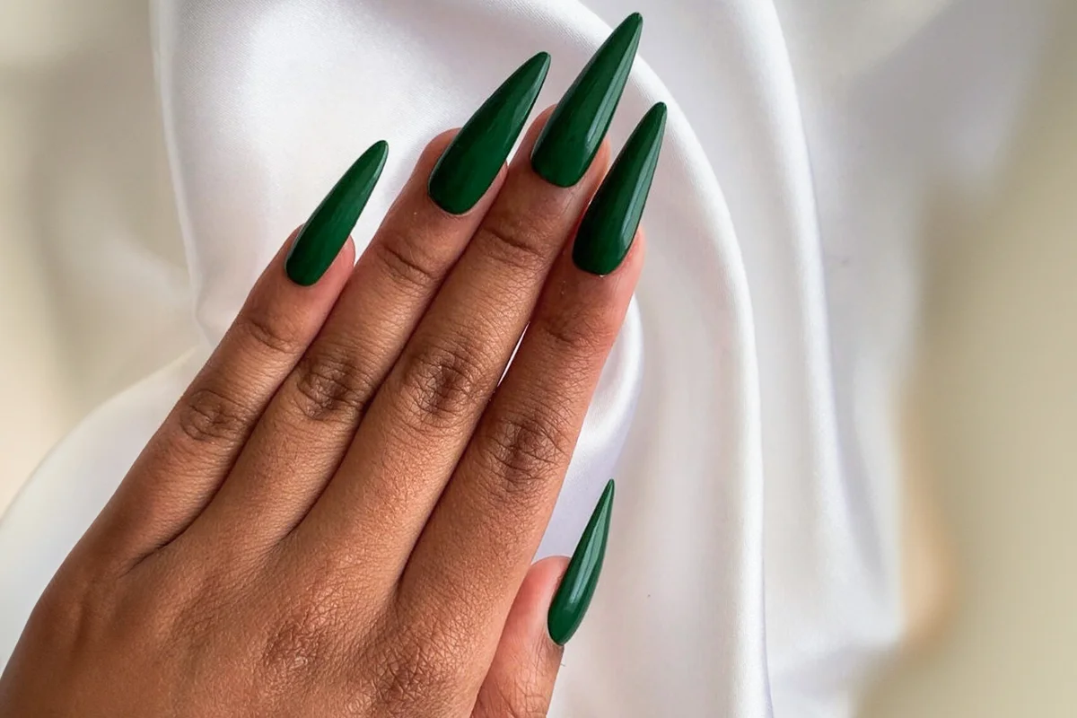 Dark Green Press On Nails