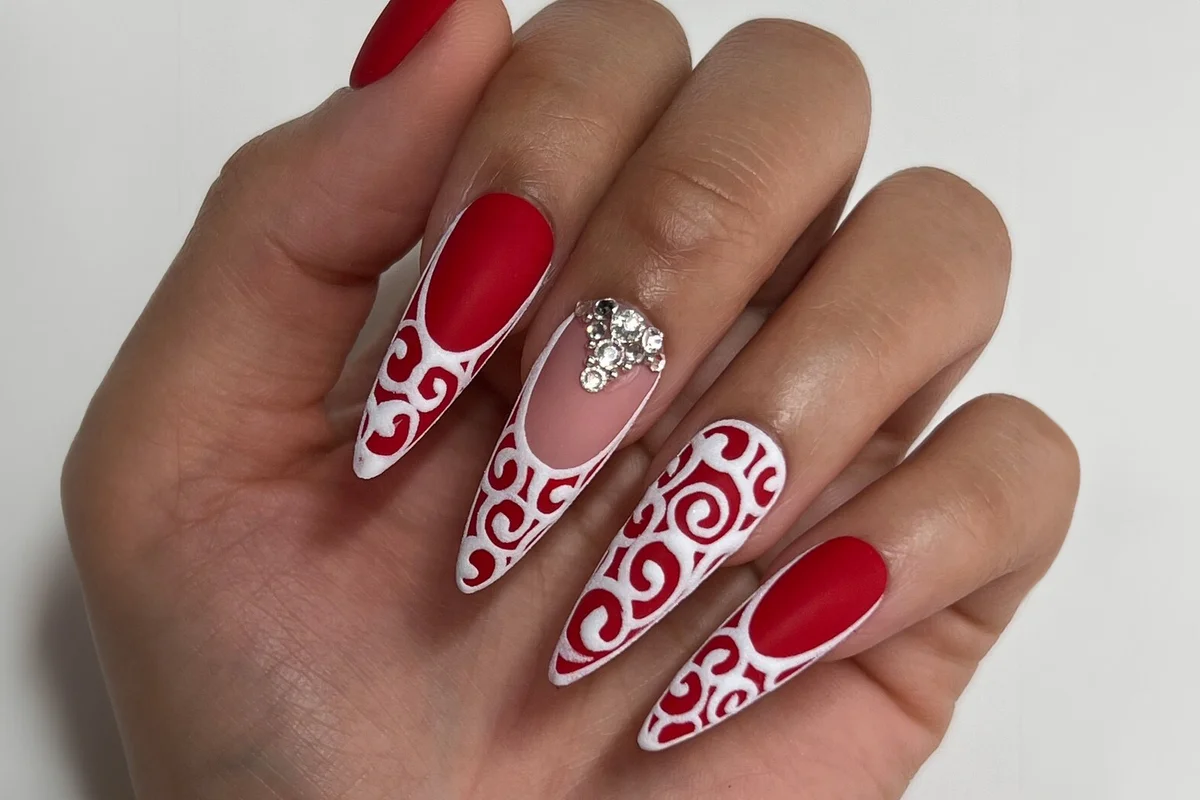 Red Swirl Press On Nails