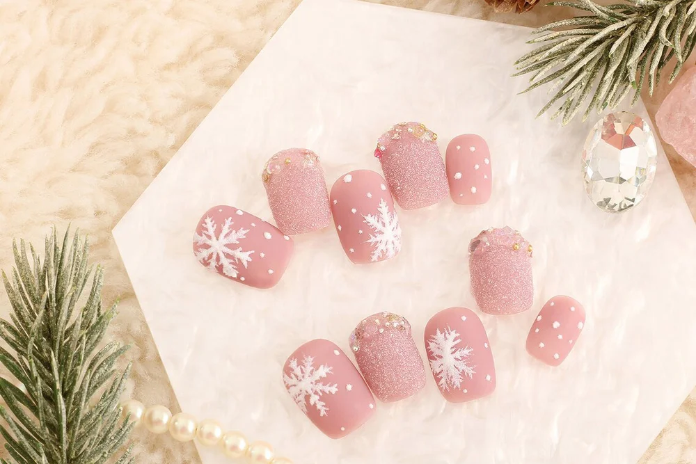 Pink Snow - O'NailSun Snow Flake Glitter Short Japanese Style Presson Nails