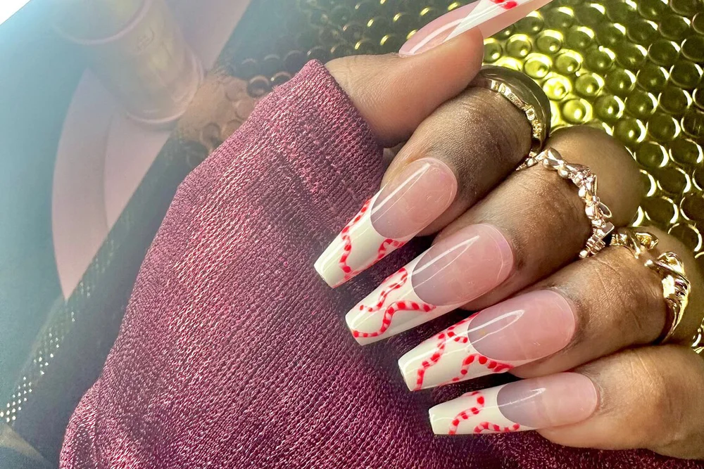 Candy Cane: Christmas nails