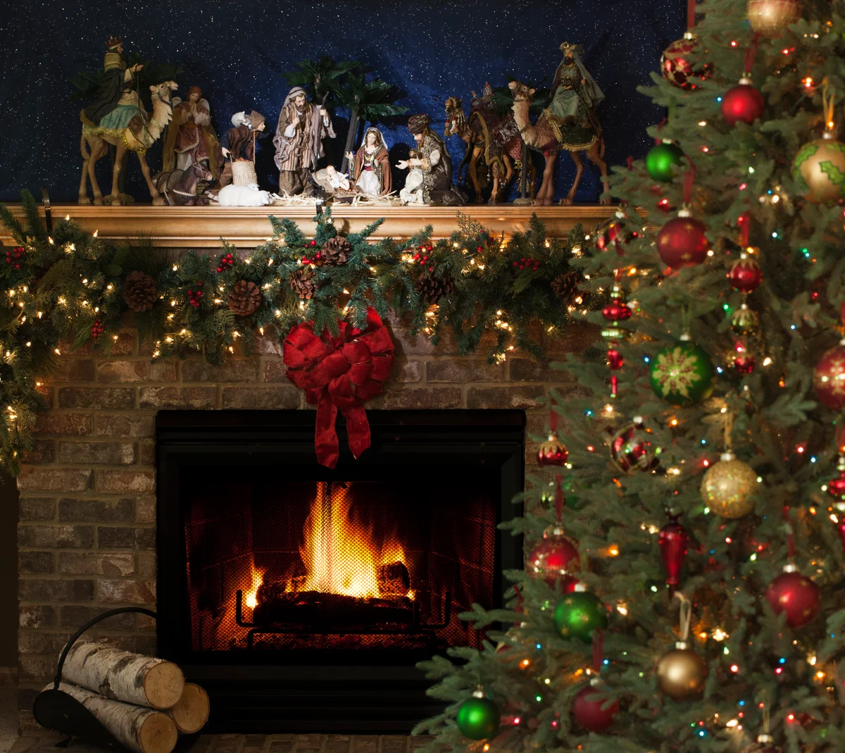 nativity scene mantel decor