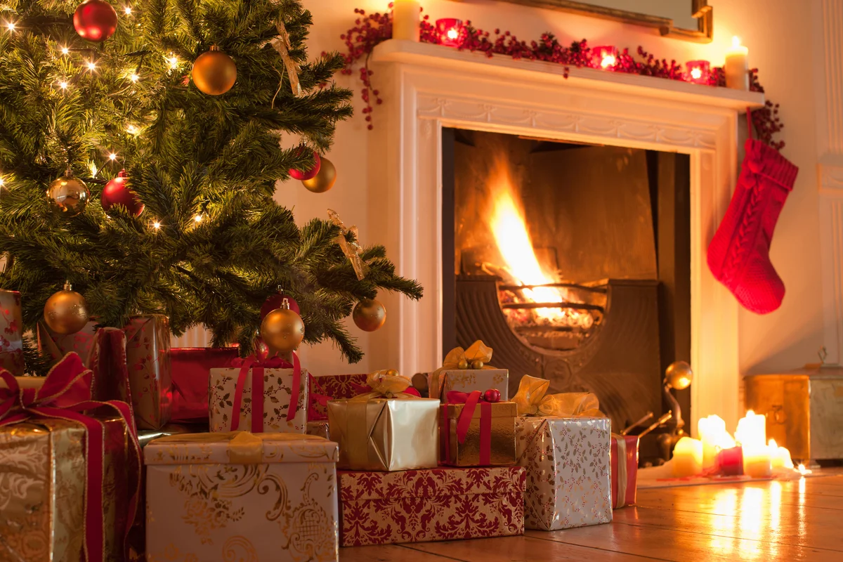 mantel with berry garland