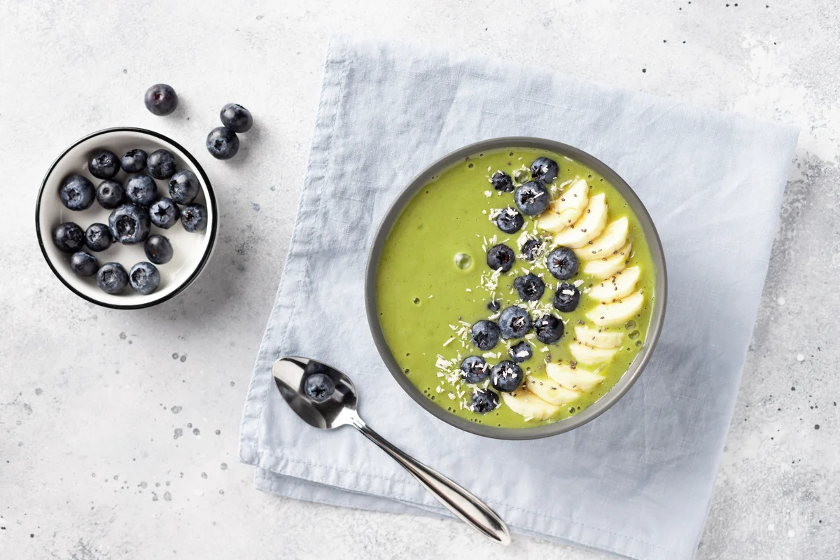 green smoothie bowl