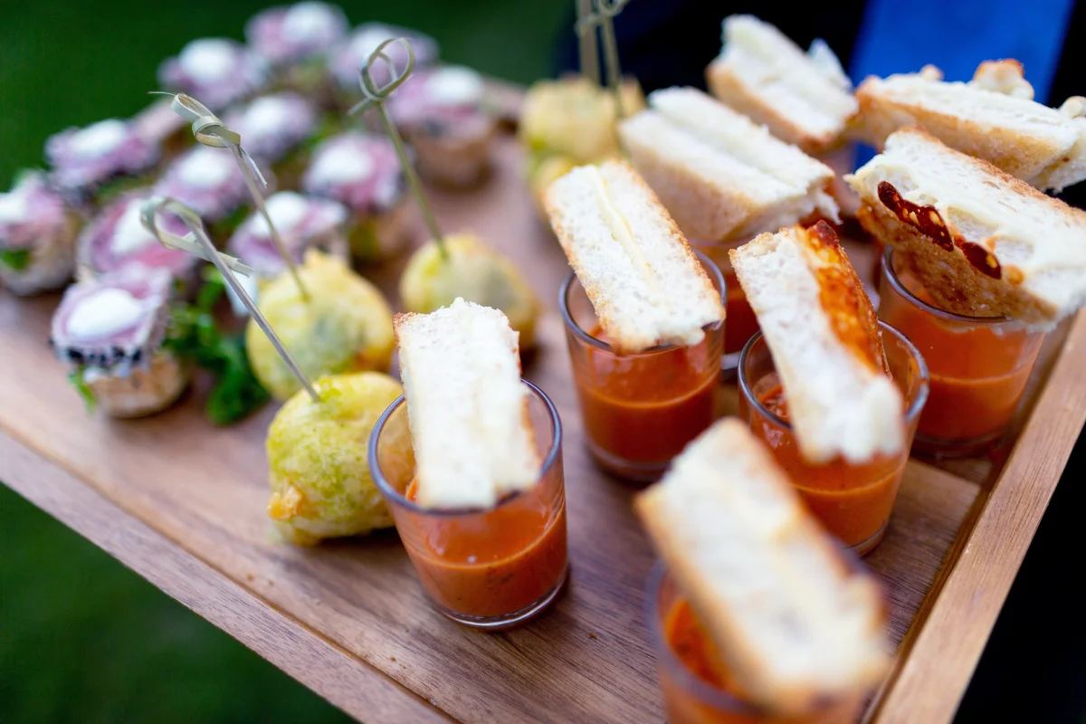 Grilled cheese and tomato soup hors d’oeuvre