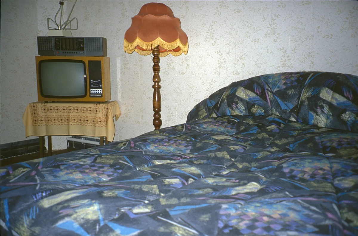 80s bedroom