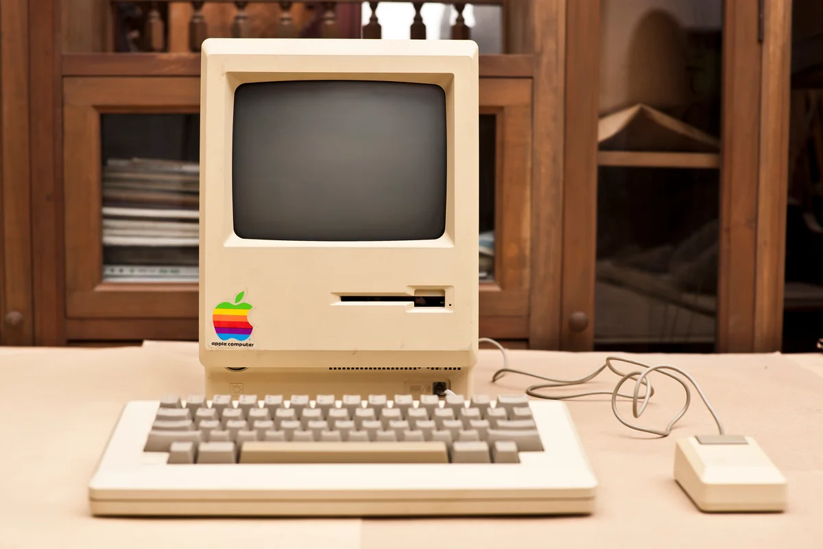 early macintosh computer