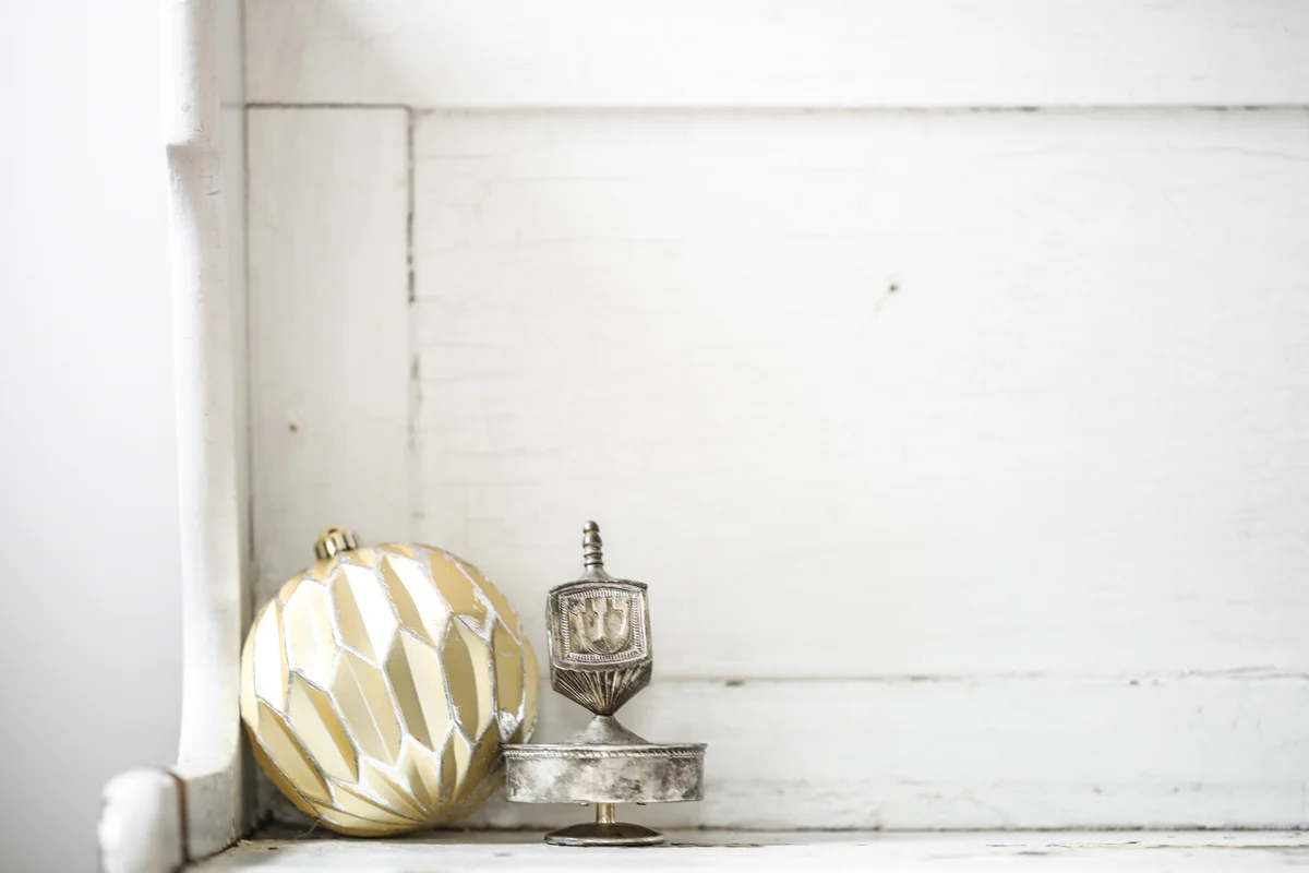 Christmas ball & dreidel