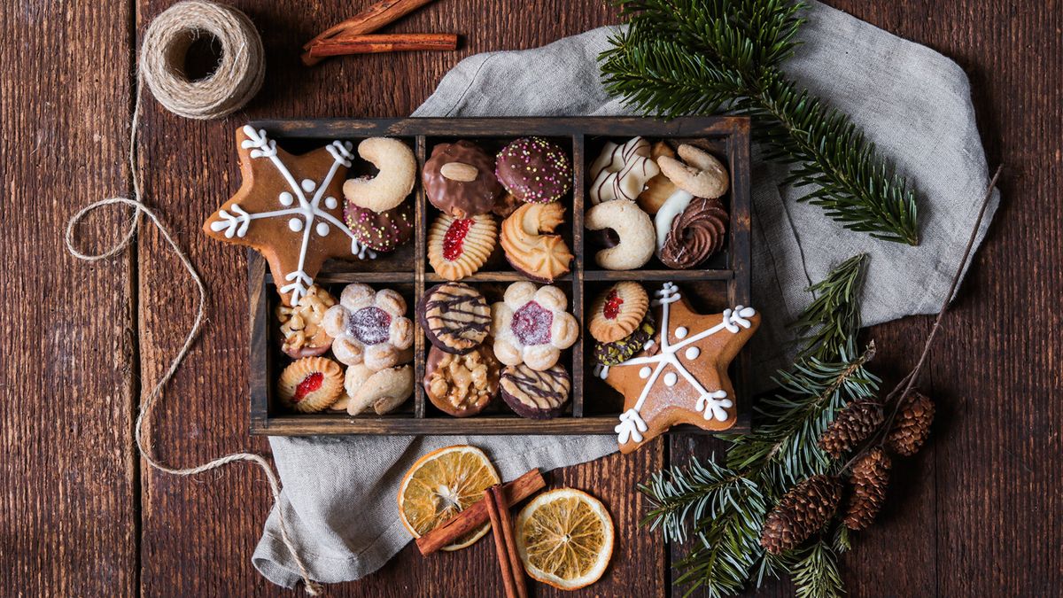 Christmas Cookie Boxes: Your Step-By-Step Guide to Baking Holiday Gifts ...