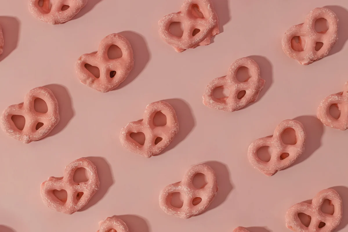 strawberry yogurt-covered pretzels