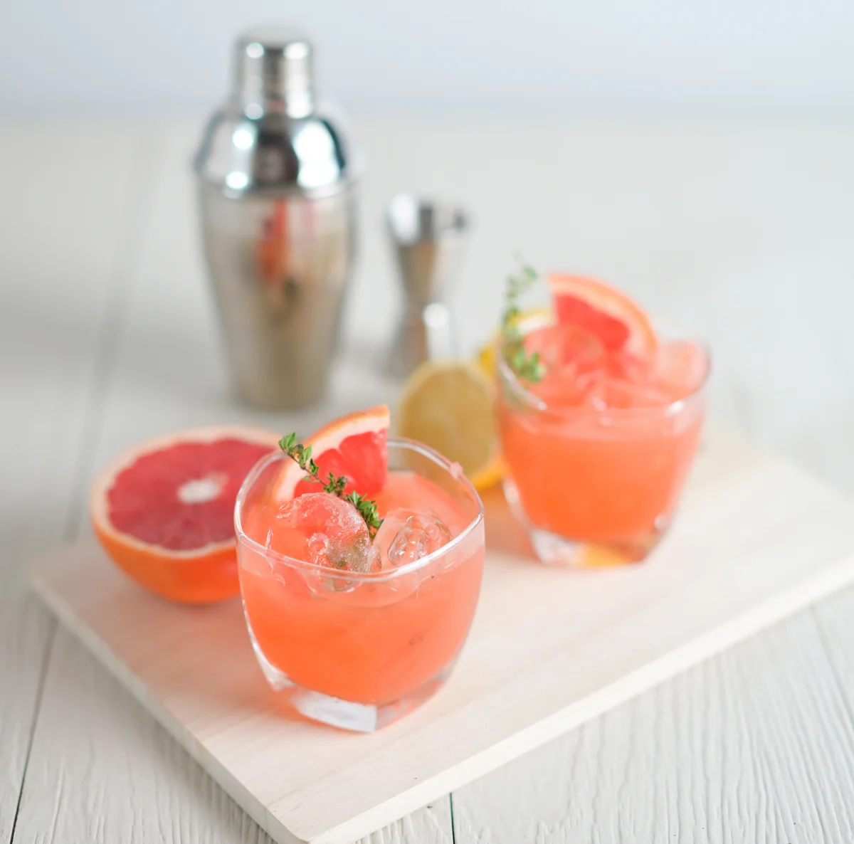 pink grapefruit cocktails