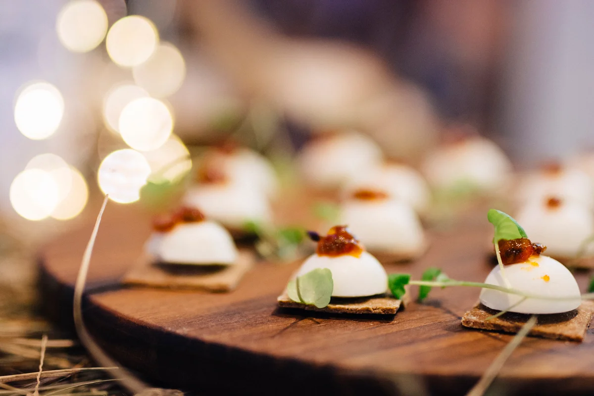 goat cheese canapes