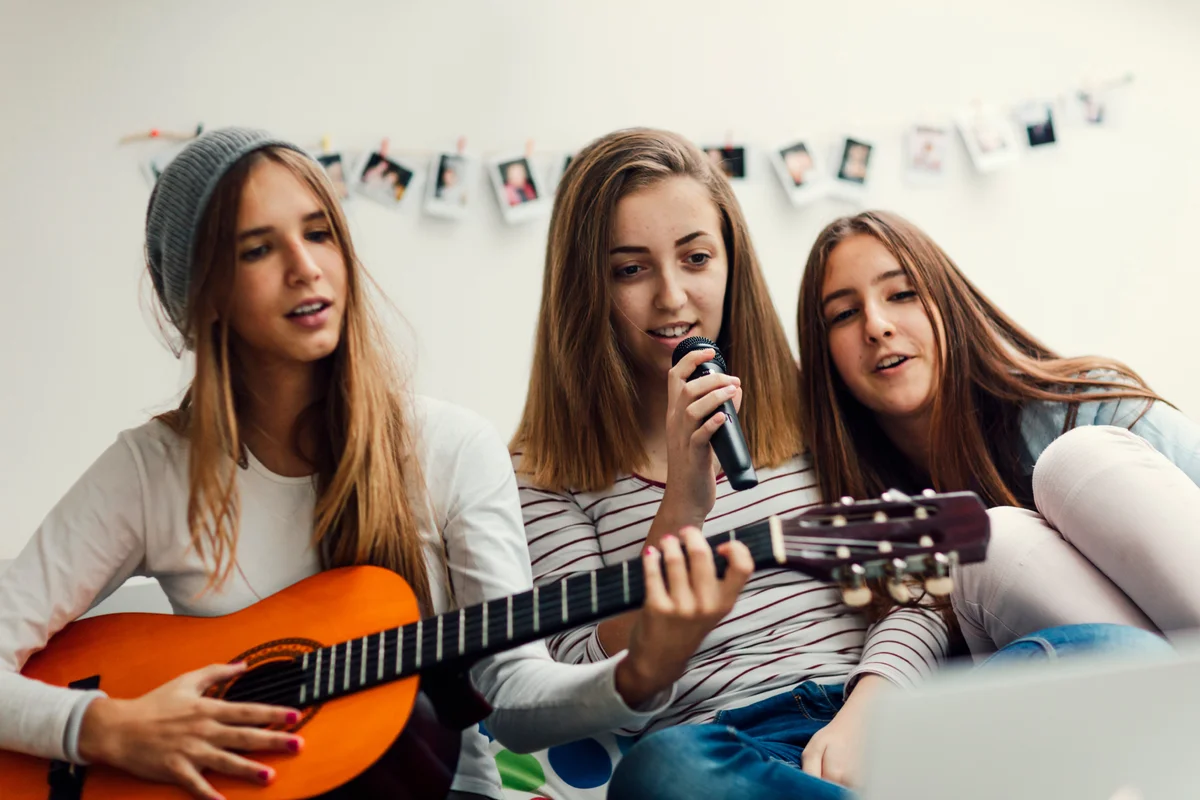 sleepover karaoke
