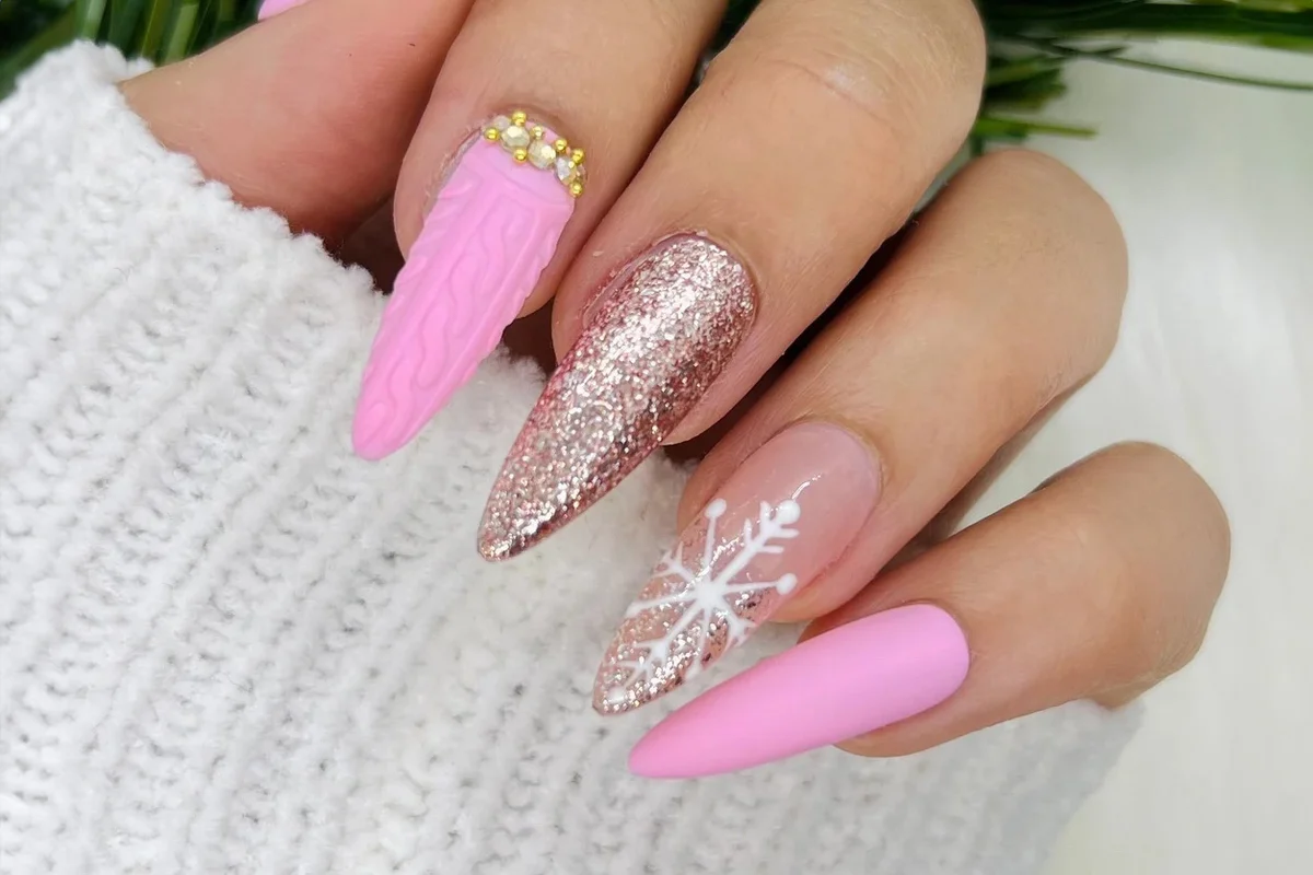 Pink Winter Press On Nails