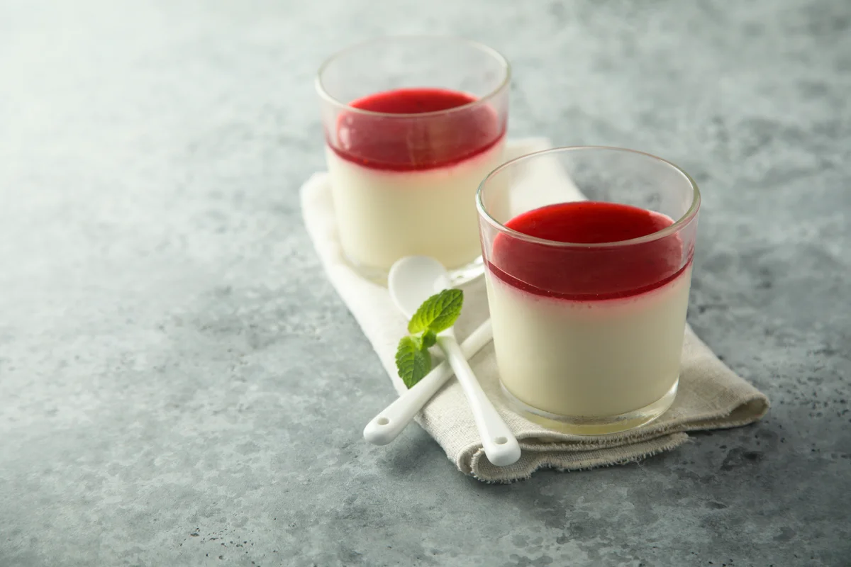 panna cotta with wine jelly