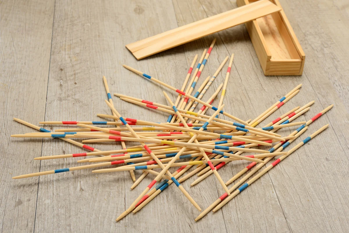 Game of mikado or shangai