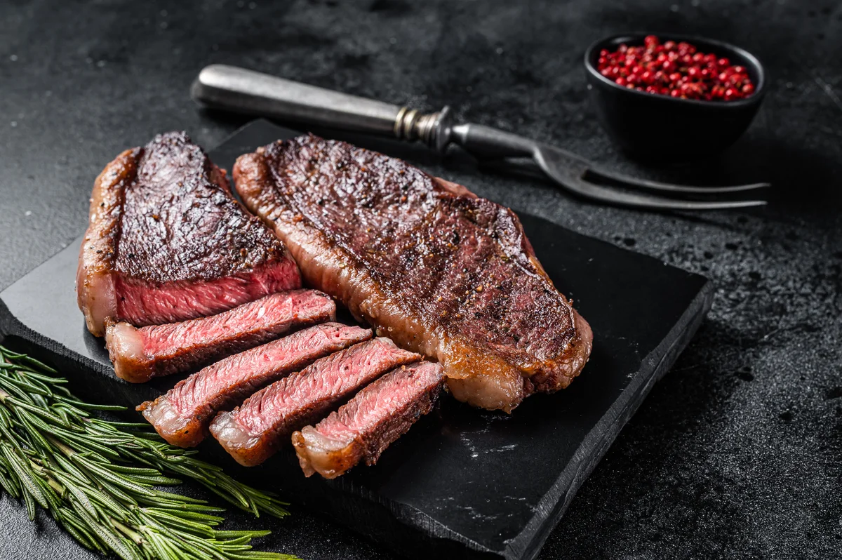 cooked top sirloin steaks