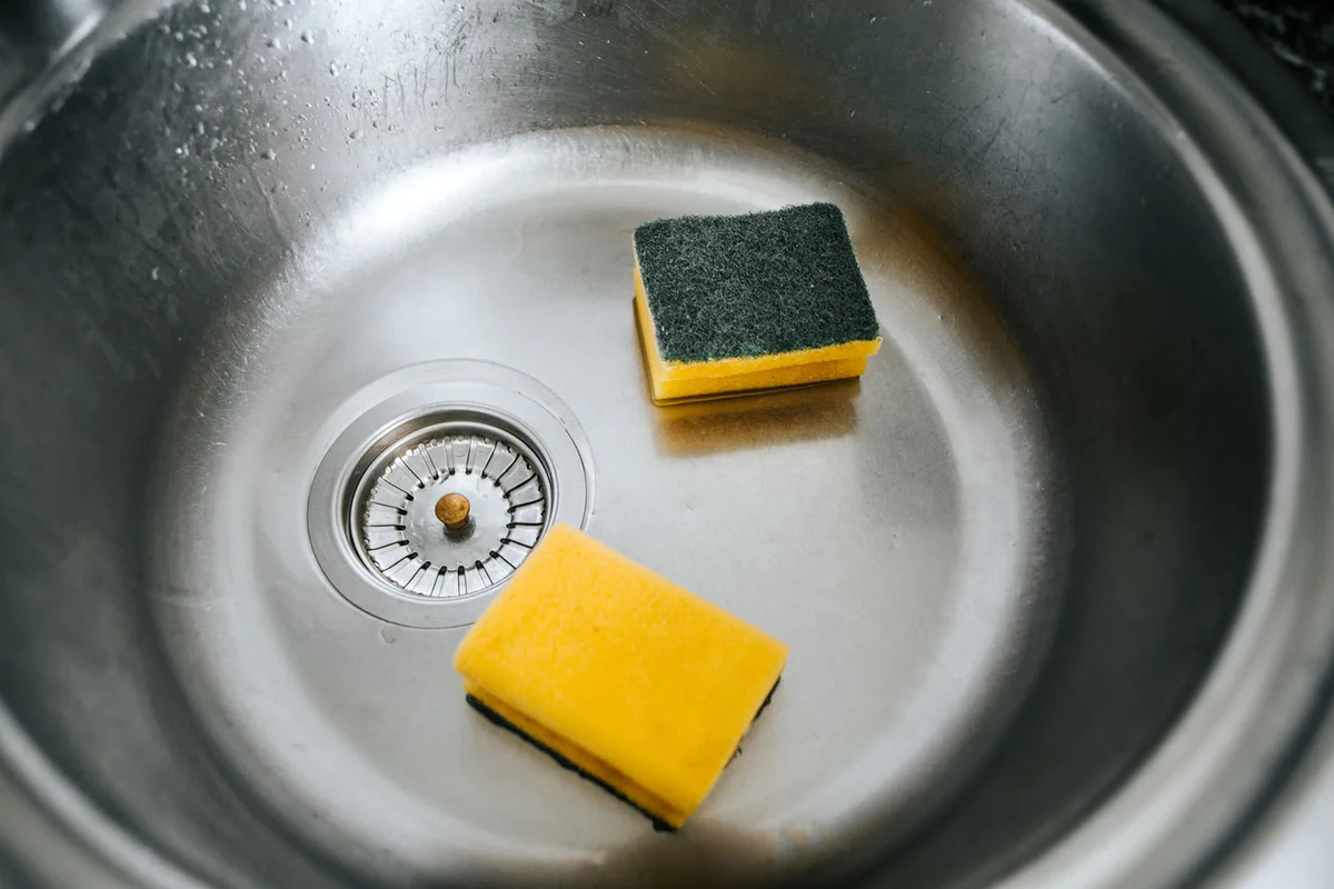 Scouters in sink