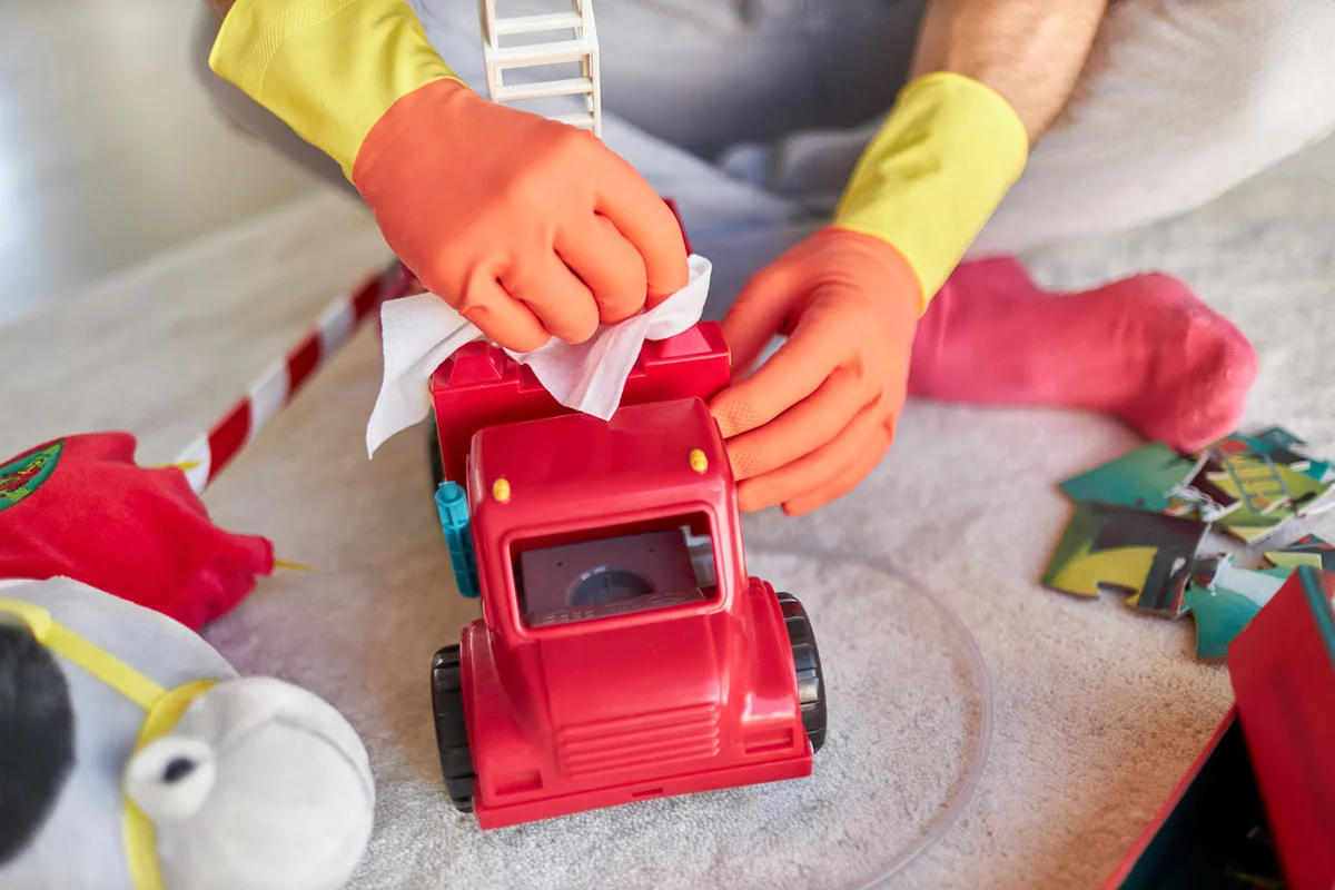 disinfecting and cleaning children's toys
