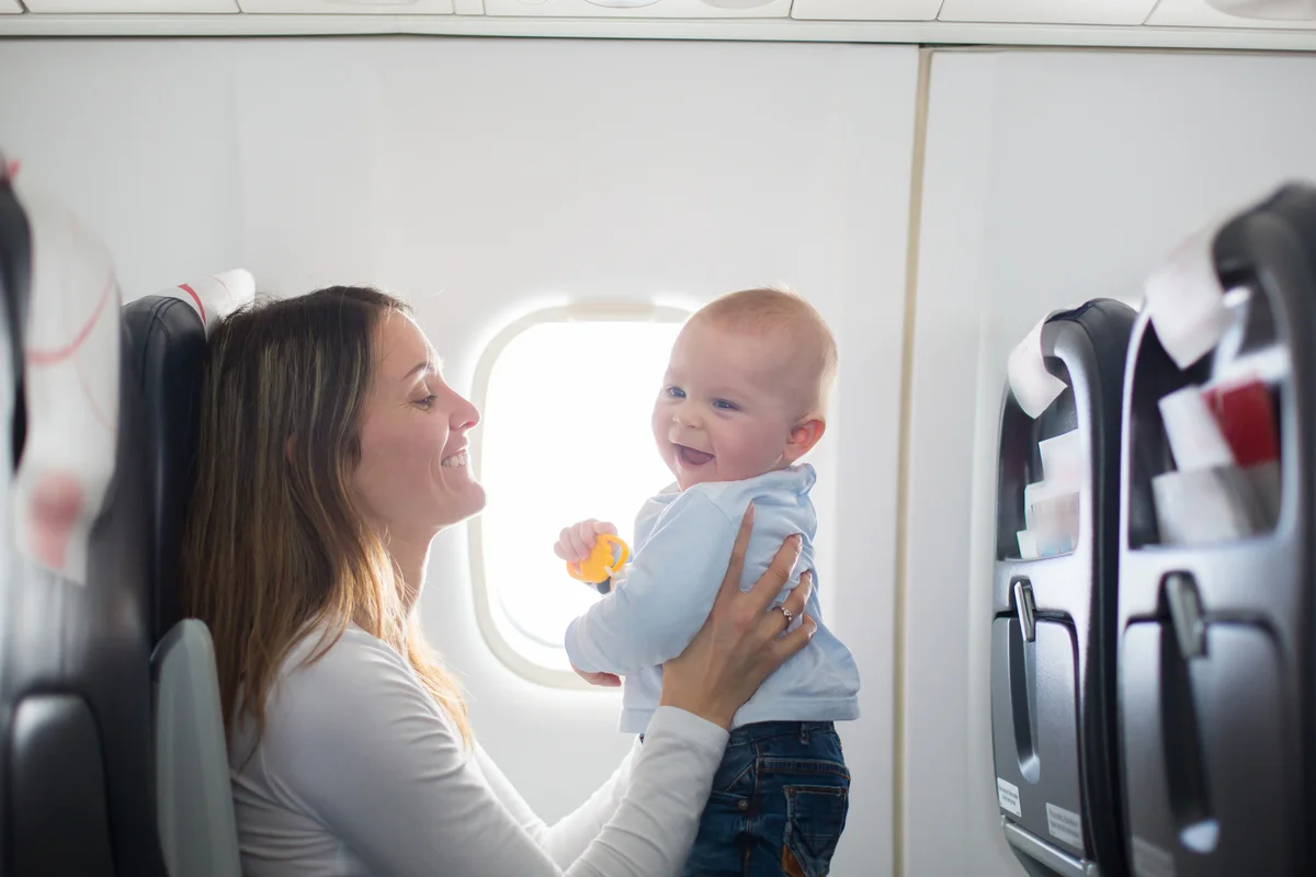 mom and baby airplane