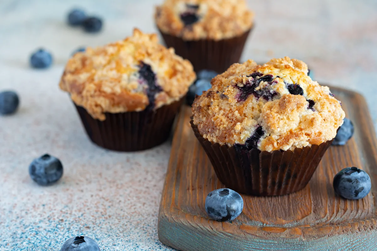 blueberry streusel muffins