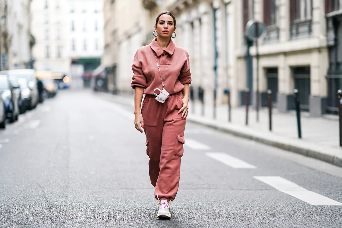 salmon pink sportswear outfit