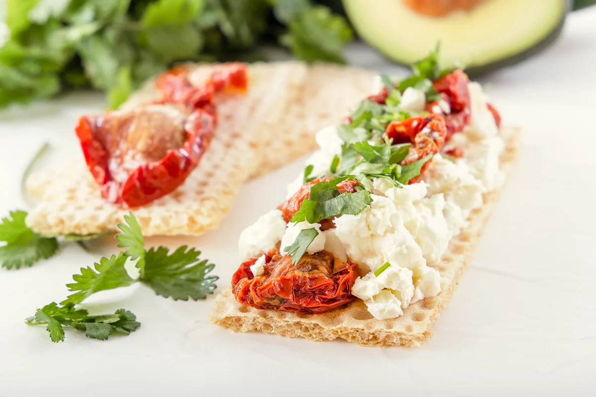 sun-dried tomatoes on crisp bread