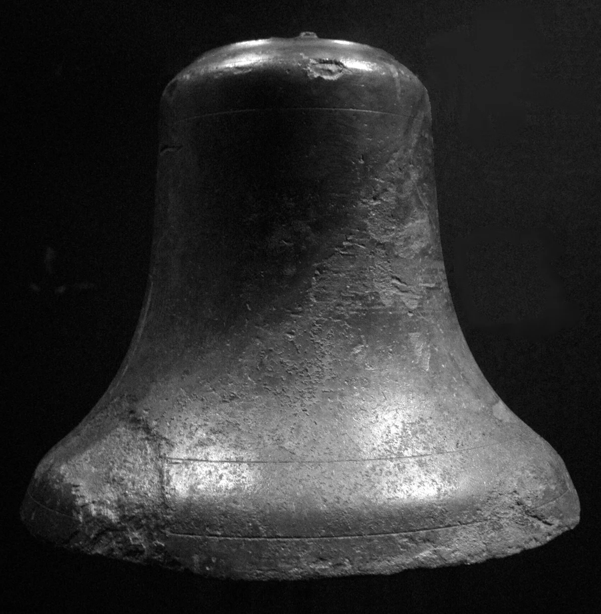 Titanic bell