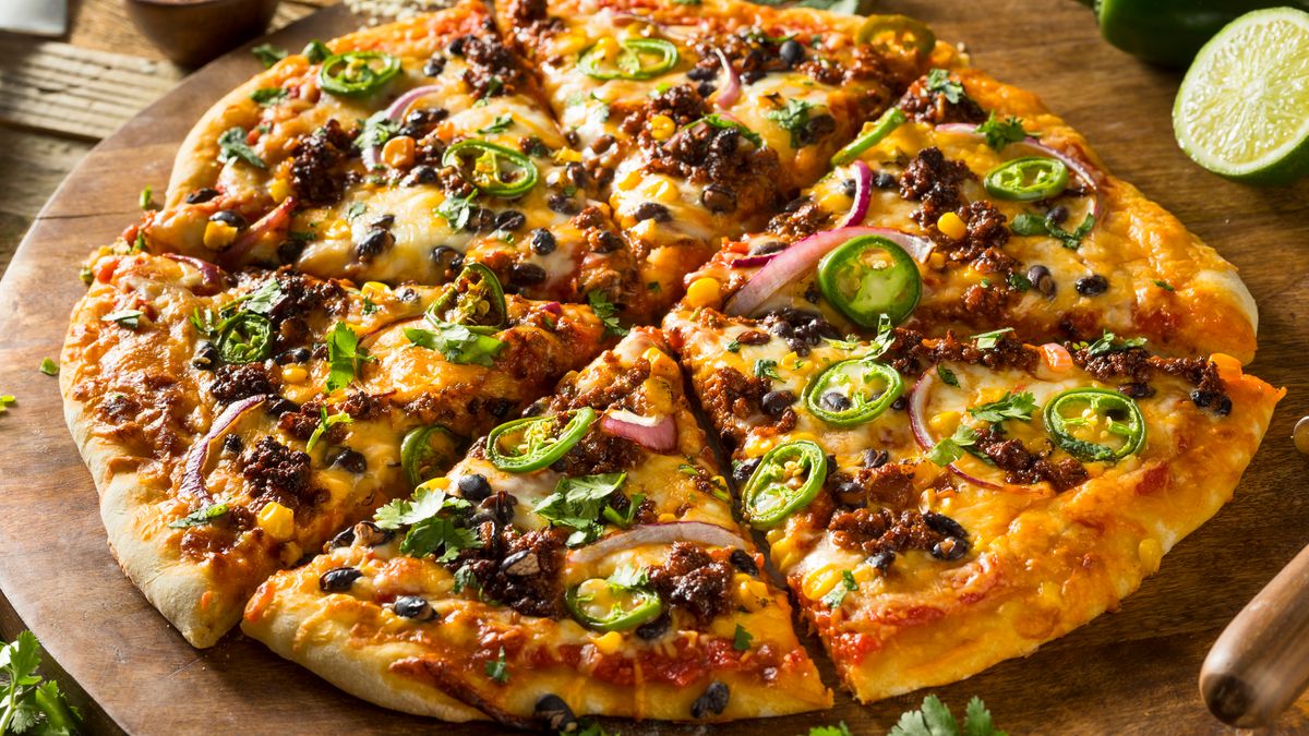 Sizzling Mexican Pizza Recipe to Spice Up Your Slice