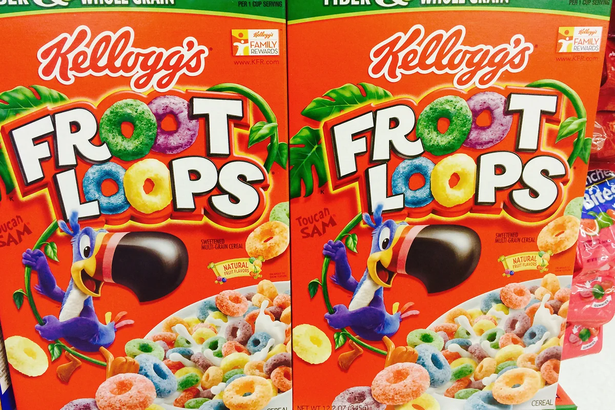 Kellogg's Froot loops cereal box