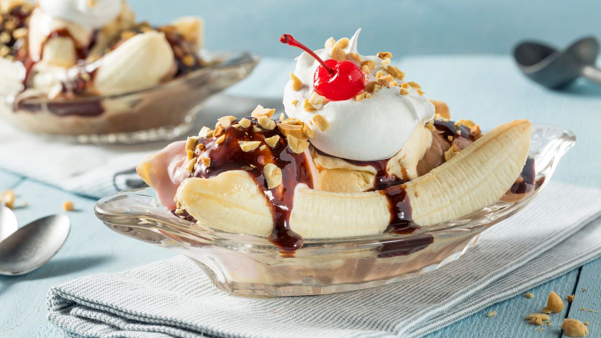 Dive Into Deliciousness With Our Banana Split Recipe