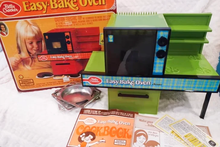Kenner Easy Bake Oven