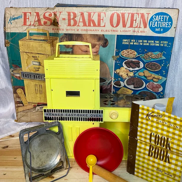 1963 Kenner Easy Bake Oven