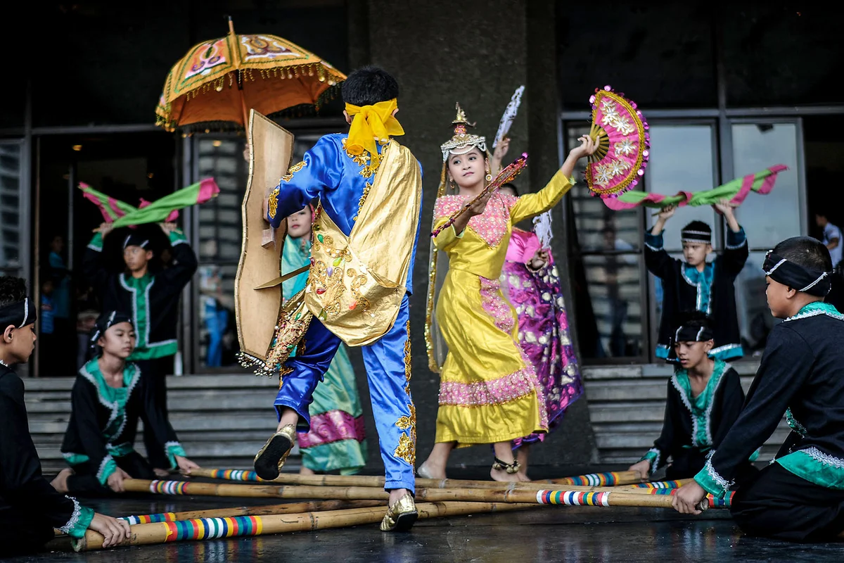 Pasinaya Open House Festival showcases Filipino art and culture