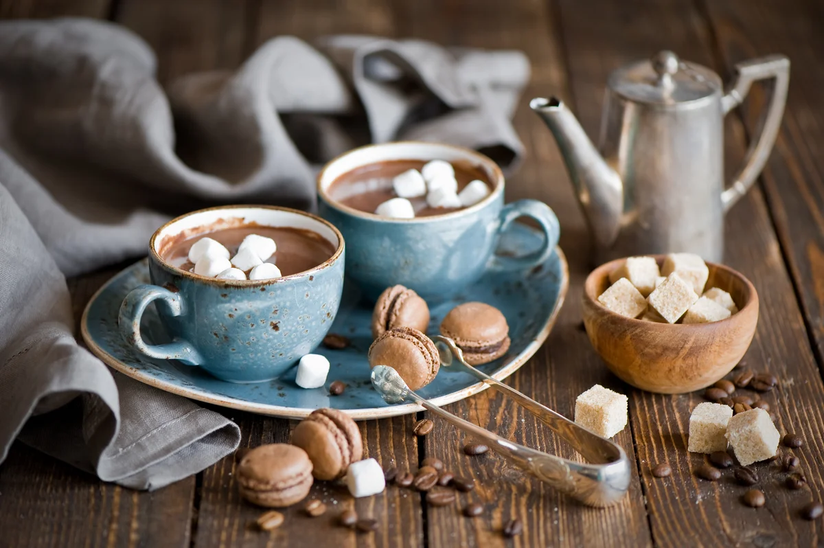 hot cocoa and macarons